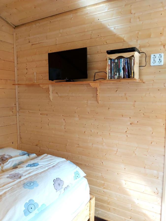 Bakkakot 3 Cozy Cabin In The Woods อาคูเรย์รี ภายนอก รูปภาพ