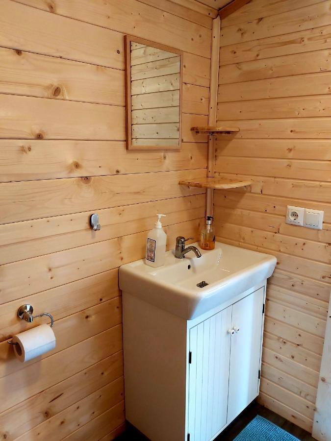 Bakkakot 3 Cozy Cabin In The Woods อาคูเรย์รี ภายนอก รูปภาพ