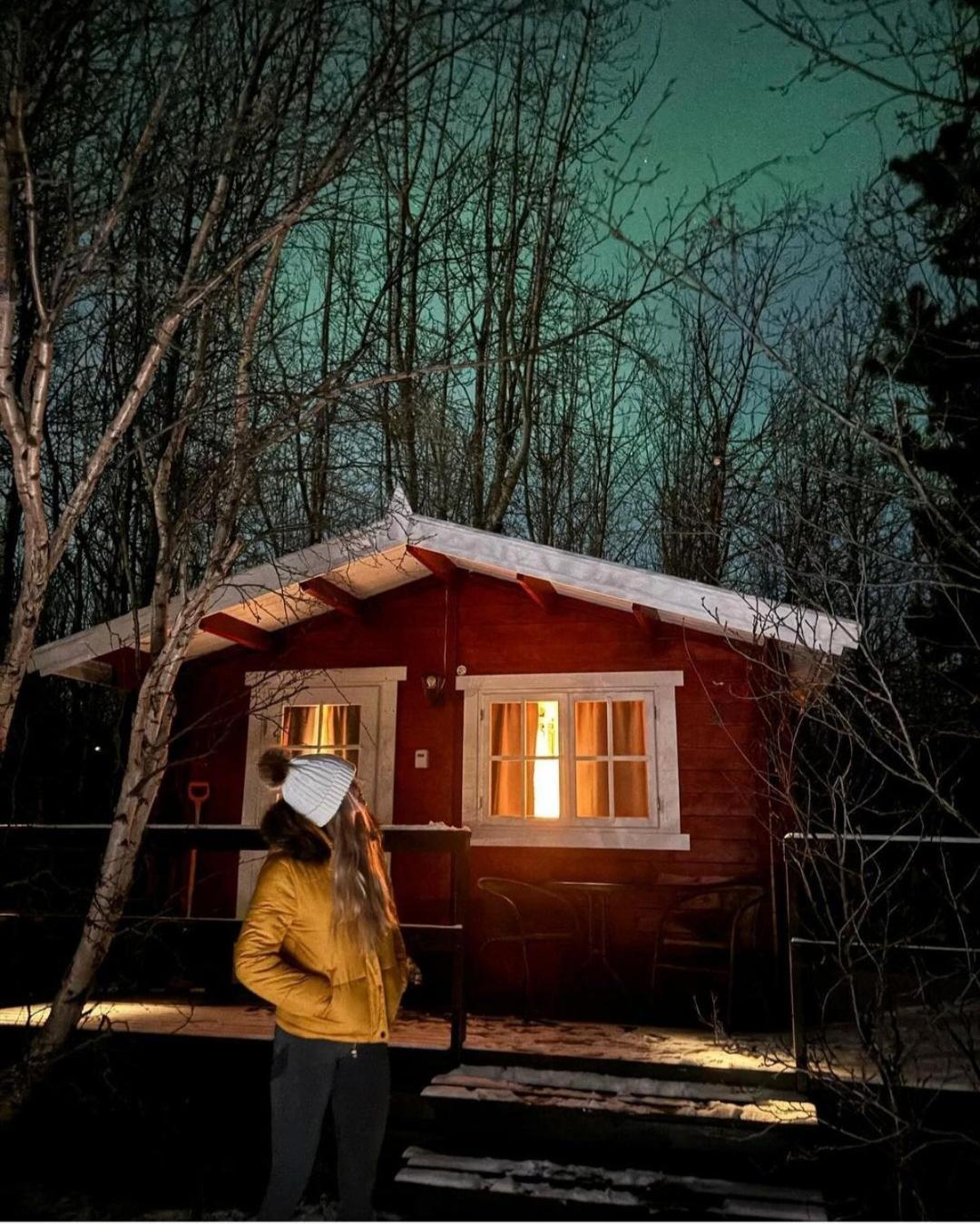 Bakkakot 3 Cozy Cabin In The Woods อาคูเรย์รี ภายนอก รูปภาพ